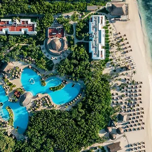 ***** Rezort Iberostar Waves Paraiso Del Mar Mexiko
